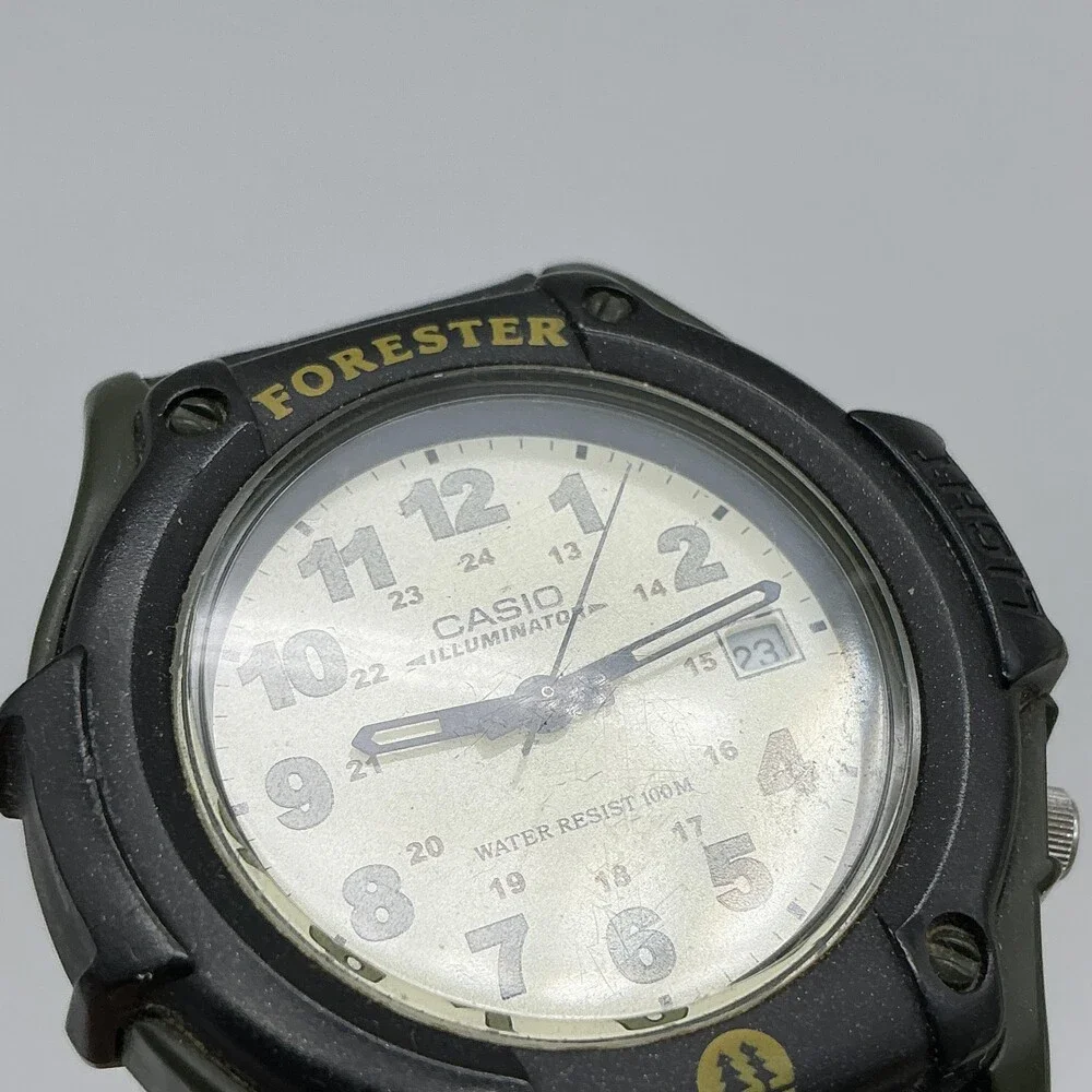 Vintage Casio Forester FT-500 Mens Watch 41mm Beige Dial Green Strap New Battery